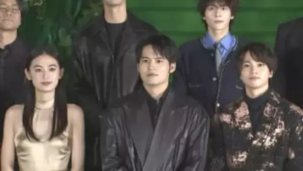 【 水上恒司・木戸大聖 】　八木莉可子を　“ 順番エスコート ” にファン歓声　令和のヤンキー漫画実写化で　グリーンカーペット歩く