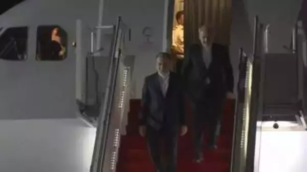 イラン外相がパキスタン到着　イランメディア「米との協議はない」