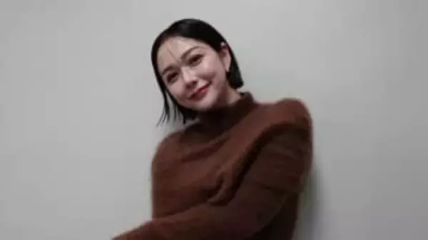 【 村重杏奈 】11枚の衣装ショットを大公開！「どれも似合っている」「村重になりたい」