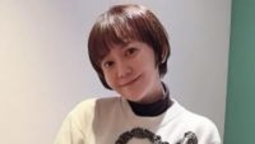 【 華原朋美 】 「髪切っちゃったっ♥」「ロングヘアは大好きだけど子育てしていると巻いたりする時間も無くなっちゃう」「なんだかスッキリな気分です」