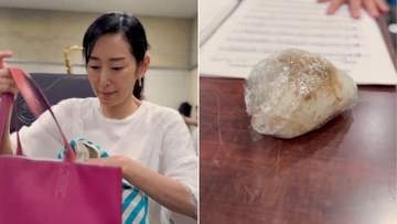 【 木村多江 】「おむすびはちょっと潰れてて」舞台稽古初日の一コマ　来月3日開幕に向け「稽古も佳境に」　フォロワー「パワーストーンか」