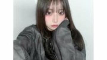 【辻希美・長女】希空　レザージャケットで魅せる〝クールな表情〟　「外カメフラッシュ難しいね」と18歳の素顔も