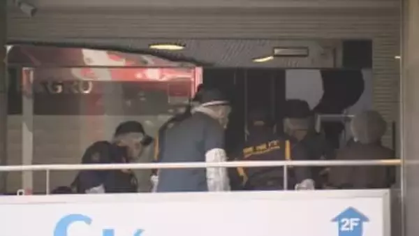 東京・四谷の貴金属店で強盗未遂か　バール持った男ら4人が「設備点検です」などと言い押し入ろうとするも従業員の抵抗にあい逃走　警視庁