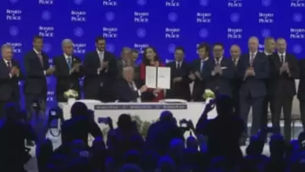 米主導「平和評議会」署名式　トランプ氏「やりたいこと何でもできる」　役割拡大の意向