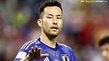 「37歳の吉田麻也がアイスランド戦にスタメン出場！W杯メンバーにプレーでエール　前半14分でピッチを後に、会場からは拍手と大歓声【サッカー速報】」の画像1
