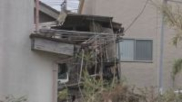 住宅全焼の火事で焼け跡から男性の遺体　90歳の住人男性と現在も連絡とれず　埼玉・毛呂山町