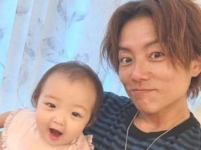 【 杉浦太陽 】1歳の夢空ちゃんにデレデレ「足ハグ　たまらんよね」「家で癒されて、また仕事も頑張れる」