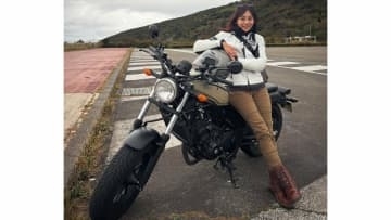 【 指出瑞貴 】　愛車のバイクでツーリング　友人らと箱根へ　「この距離走ったのは久しぶりだったけど、どこどこ楽しかったーーー」