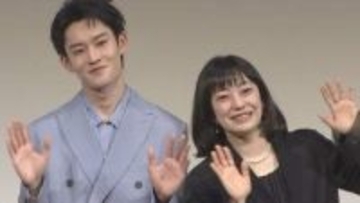 【 菅野美穂＆山時聡真 】実母からの手紙を〝サプライズ代読〟で会場中が涙　「たくさん親孝行したい」と感謝伝える