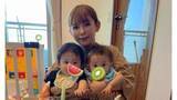 「【 中川翔子 】　双子の離乳食　〝初めての納豆〟　「満面の笑顔くれました大好きみたい！良かった！」　育児ダイアリーに溢れる愛情」の画像1