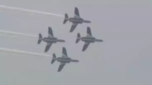 ブルーインパルスとブラックイーグルスが初の部隊間交流　今月28日に那覇基地で