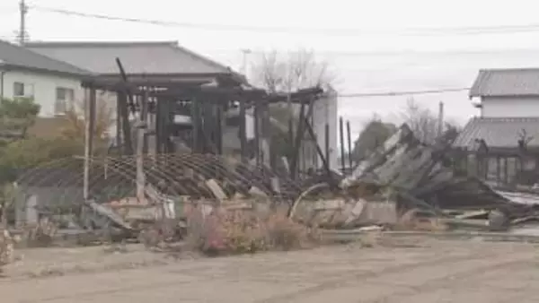 常総市の住宅で火災　性別不明遺体発見　火元の家の住人と連絡取れず