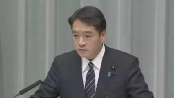 尾崎官房副長官　出生数過去最少うけ「安心して子育てができる社会の実現に向けて取り組む」
