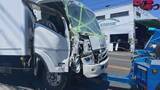 「運転手は病気で意識失ったか トラックが自動車整備会社に突っ込む事故 運転手の男性（51）死亡　栃木・足利市」の画像1