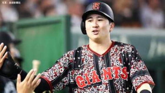 【巨人】3発6得点快勝で今季最多タイ貯金11！首位堅守 ハワード7回0封移籍後初勝利 松本1号＆佐々木8号＆泉口6号 大城ダメ押し打