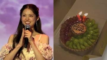 【 松村沙友理 】誕生日をユーモアたっぷりに報告「13歳です」　事務所では〝ぶどうたっぷり〟の誕生日ケーキでお祝いも