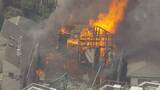「【速報】東京・世田谷区の解体工事現場で火事　消防車など38台で消火活動中」の画像1