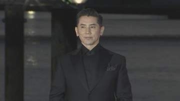 【 本木雅弘 】Snow Man宮舘との華麗なターンで歓声浴びる 挟まれた吉高由里子は困惑「回る勇気はなかったです」