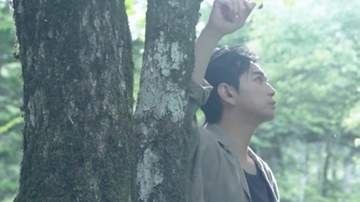 【 松本潤 】緑濃い森をバックに「オープンまであと3日！！」　今月8日にメンバーシップ受付開始　フォロワー呼応「なんて爽やかな松潤」