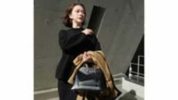 【 村重杏奈 】 「どうだ！！誰も絶対気付かないだろう！！！」　おしゃれバッグに " ロケ弁 "  投稿に反響