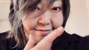 【 緒方恵美 】「傘を盗まれた！」怒りも久々の〝再会〟で「差し引きゼロ」　「…泥棒さん。…業も巡るよ？」当事者に呼びかける