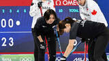 「カーリング女子日本、最強カナダに敗れ負け越し決定　予選R敗退が濃厚に…　第3Eで痛恨の3点スチール【ミラノ五輪】」の画像1