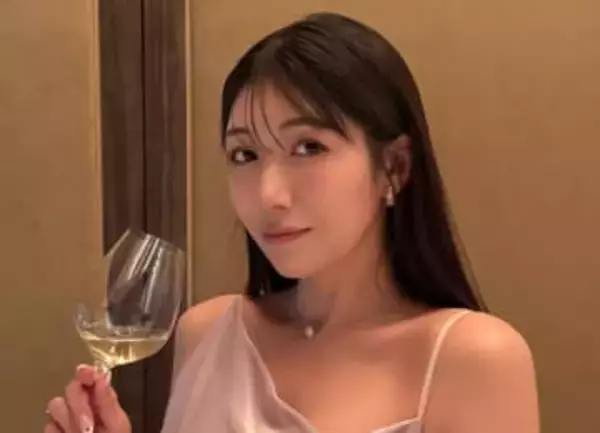 【 穂川果音 】　銀座のフレンチレストランへ　「素材を活かした季節感ある優しいフレンチでした」