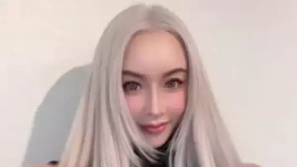 【 GENKING. 】 「Blonde is back　10年ぶりに、白髪の私が帰ってきたよ」　ホワイトブロンドの髪を披露