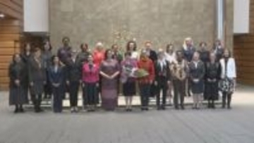 高市総理　駐日女性大使と懇談「『ガラスの崖』を一掃すべく、結果を出していきましょう」