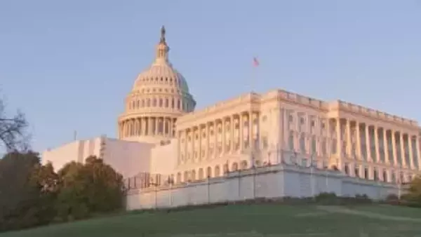 アメリカ議会上院　政府予算案の修正案を可決　移民政策関連は切り離し