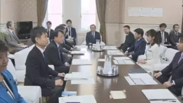 新年度予算案　13日の締めくくりの質疑を坂本予算委員長が職権で決定