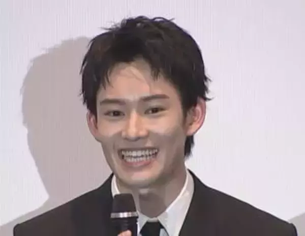 【 山時聡真 】Ｗ主演の菅野美穂から突然の「ミニ寸劇」　異例のオーディションは“実母との電話”