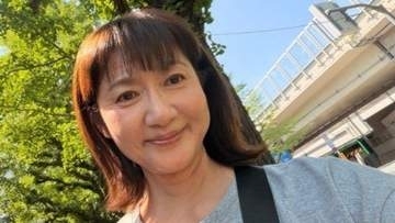 【 がん闘病 】古村比呂さん　左足裏の違和感を伝える「足裏にリンパ液が溜まるようになり　歩くたび　ジェルシートの上を歩いている感じで　左右アンバランス」