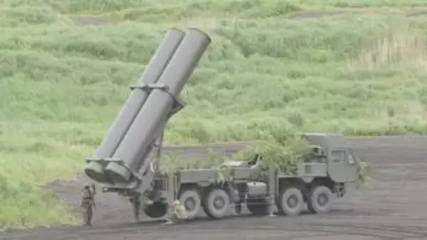 陸上自衛隊の国内最大演習「富士総合火力演習」開催　新型国産ミサイル「25式高速滑空弾」も初展示　無人ドローン飛行など迫力ある演習に
