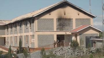 ケニアの女子校寮で火災　生徒16人死亡 79人けが