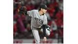 「【巨人】広島に競り勝ち貯金10 阪神に4.5差！竹丸はプロ初凱旋登板6回10K零封で9勝目 ダルベック先制打 石塚1打点 マルティネスはセ最多37S」の画像1
