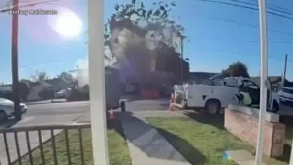 米カリフォルニア州で住宅が突然爆発　6人がけが　地下ガス管の破損が原因か