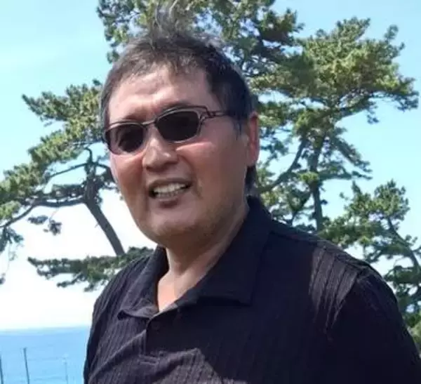 【 貴乃花光司 】　ゴルフをエンジョイ　「日差しがきつい中、ショートコース回ってまいりました」　ファン反響　「スポーツ何でも出来そう」「すっごい飛びそうですね」