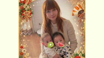 【 中川翔子 】双子と共に「あけましておめでとうございます」「それぞれのおうちのお雑煮気になる！」　夫は体調不良で別場所に