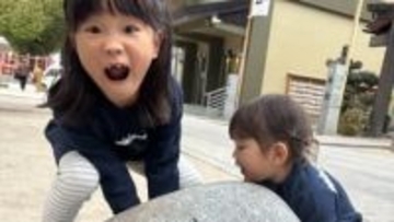 【 ののちゃん 】大きな石にチャレンジ「びくともしません」　公演先の博多でひーちゃんと思い出
