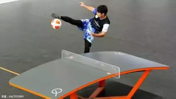 【アジア大会】ロナウジーニョもプレー ！ 初採用、“サッカー×卓球”のテックボール、見どころはアクロバティックなシュート