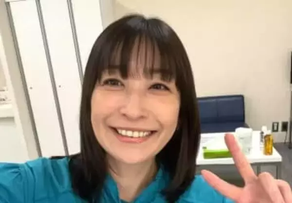 【 小野真弓 】　原因不明の体調不良　「今週は、ほぼ毎日病院」「ただひたすらに、痒い！！」　先日に「湿疹が治らず」「ホラー映画並の悪化」と投稿