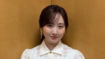 【 本田望結 】　清楚なチェック柄ブラウス＆真珠イヤリングで魅了　オフショット公開に「笑顔が素敵すぎる」と絶賛の声