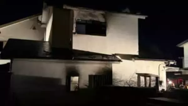 東京・あきる野市で住宅火災　2人死亡　火元の家の住人か