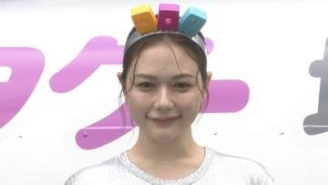 【村重杏奈】ロケ合間のグミは〝2〜3袋バッグに忍ばせて〟　「村重ボディ」の作り方も伝授