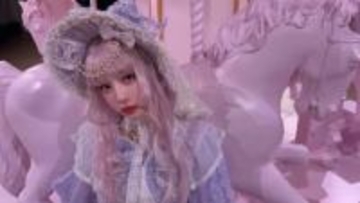 【中村雅俊・五十嵐淳子夫妻の三女】　中村里砂　「夢の世界でした」アンジェリック プリティのロリータファッションを纏いオフショットを公開
