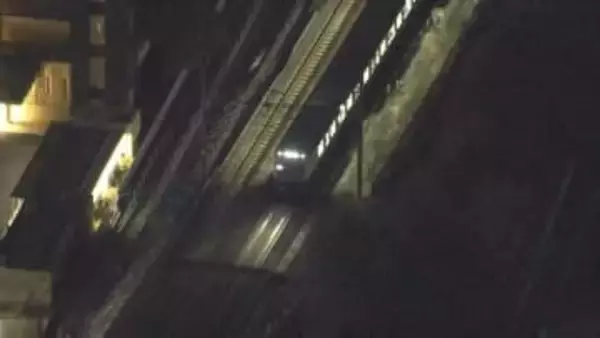 運転見合わせていた埼京線など午後6時すぎに運転再開　17歳少年がハサミを振り回し現行犯逮捕