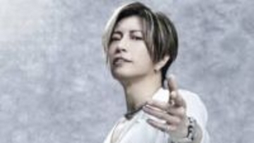 【 GACKT 】高層ビルで作業する職人に感銘「日本の職人ってやっぱ凄ぇわ　 朝から気合い入れて貰った　ありがとう」