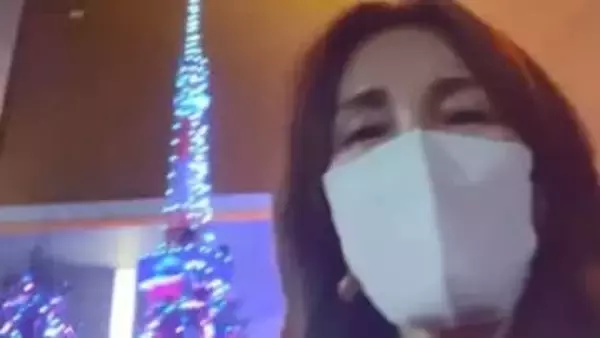 【工藤静香】「めちゃくちゃ久しぶりの東京タワーだ」イルミネーションイベントを散策