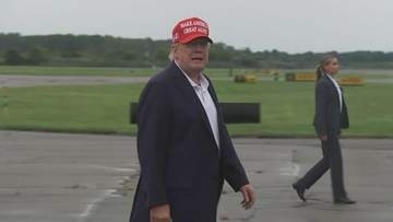 トランプ大統領「イランは白旗を掲げて降伏すべきだ」と主張　覚書による交渉期限が過ぎる中　オマーンへの攻撃の可能性も示す